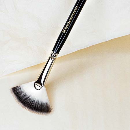 w_pinsel_no-4_faecher