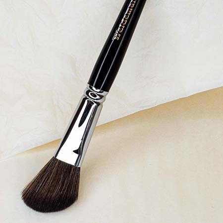 w_pinsel_no-15a_shader